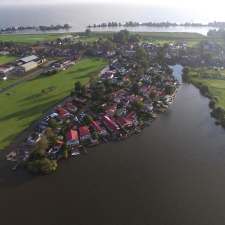 Ferienhaus Mit Wundervollem Seeblick Ferienpark Vislust Ijsselmeer Wervershoof Exterior photo